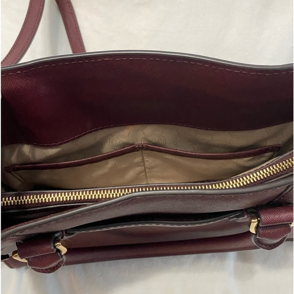 Michael Kors Red Shoulder or Hand Bag - Picture 4 of 14